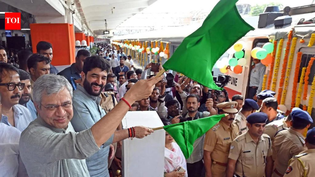 पुणे स्थानकाची गर्दी कमी करण्यासाठी आळंदीत मेगा कोचिंग टर्मिनल