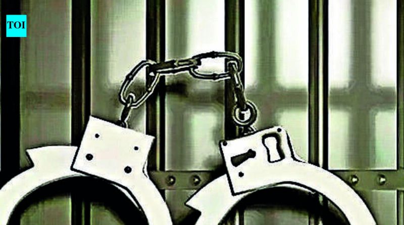 कोरेगाव पार्क पोलिसांनी 500 रुपयांच्या 300 बनावट नोटा जप्त, दोघांना अटक