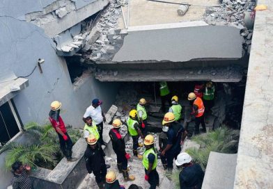 पुणे इमारत कोसळली: ढिगाऱ्याखाली अजूनही 8 जण अडकल्याने बचावकार्य तिसऱ्या दिवशीही दाखल